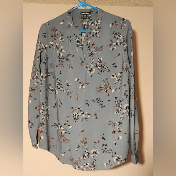 HILARY RADLEY FLORAL PRINT LONG SLEEVE SHIRT - Picture 2 of 3